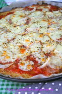 Pizza di cavolfiore, senza farina e light - Cardamomo & co