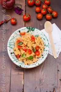 Pasta with Trapanese Pesto by Jamie Oliver - Cardamomo & co
